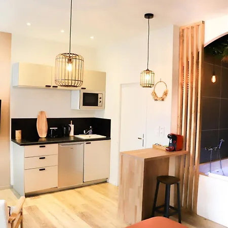 Suite Serenity Room Spa- Balneotherapie Saint-Etienne  Esterno foto